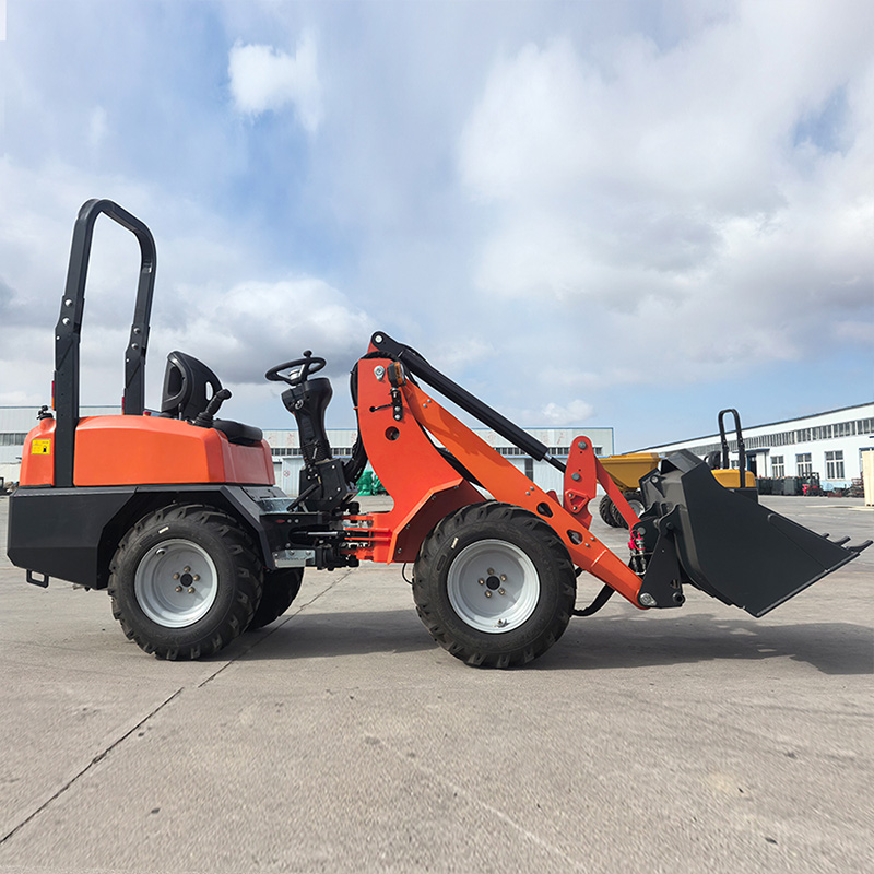 Компактный колесный погрузчик