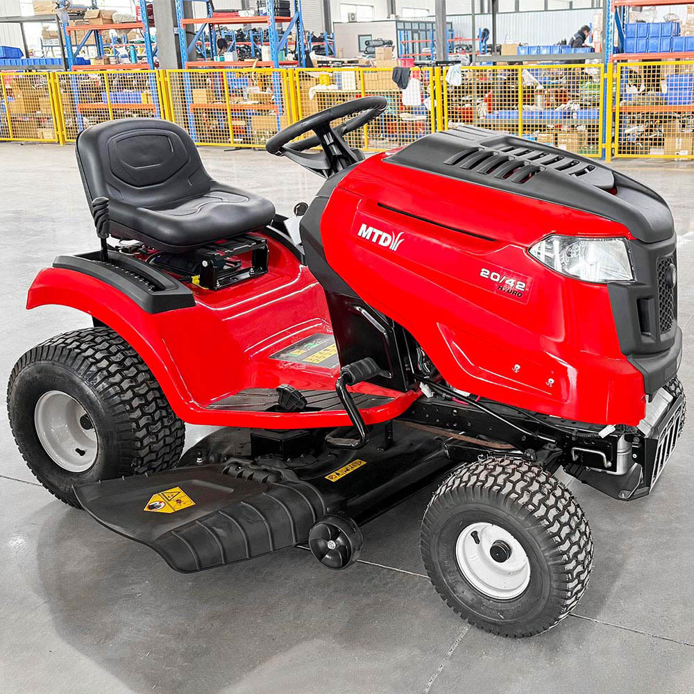 Самоходная газонокосилка