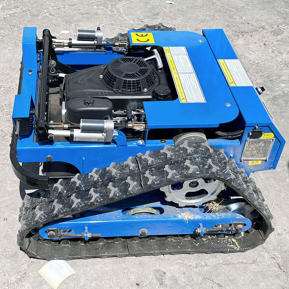 Самоходная газонокосилка