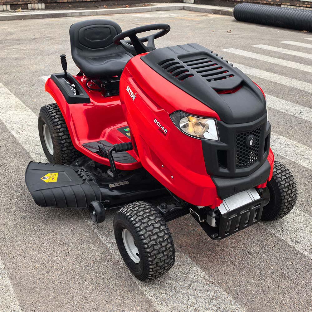 Самоходная газонокосилка