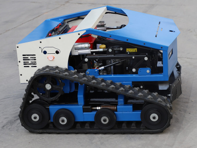 Клиенты оставляют восторженные отзывы: эта газонокосилка стала «мощным помощником» в уходе за двором.