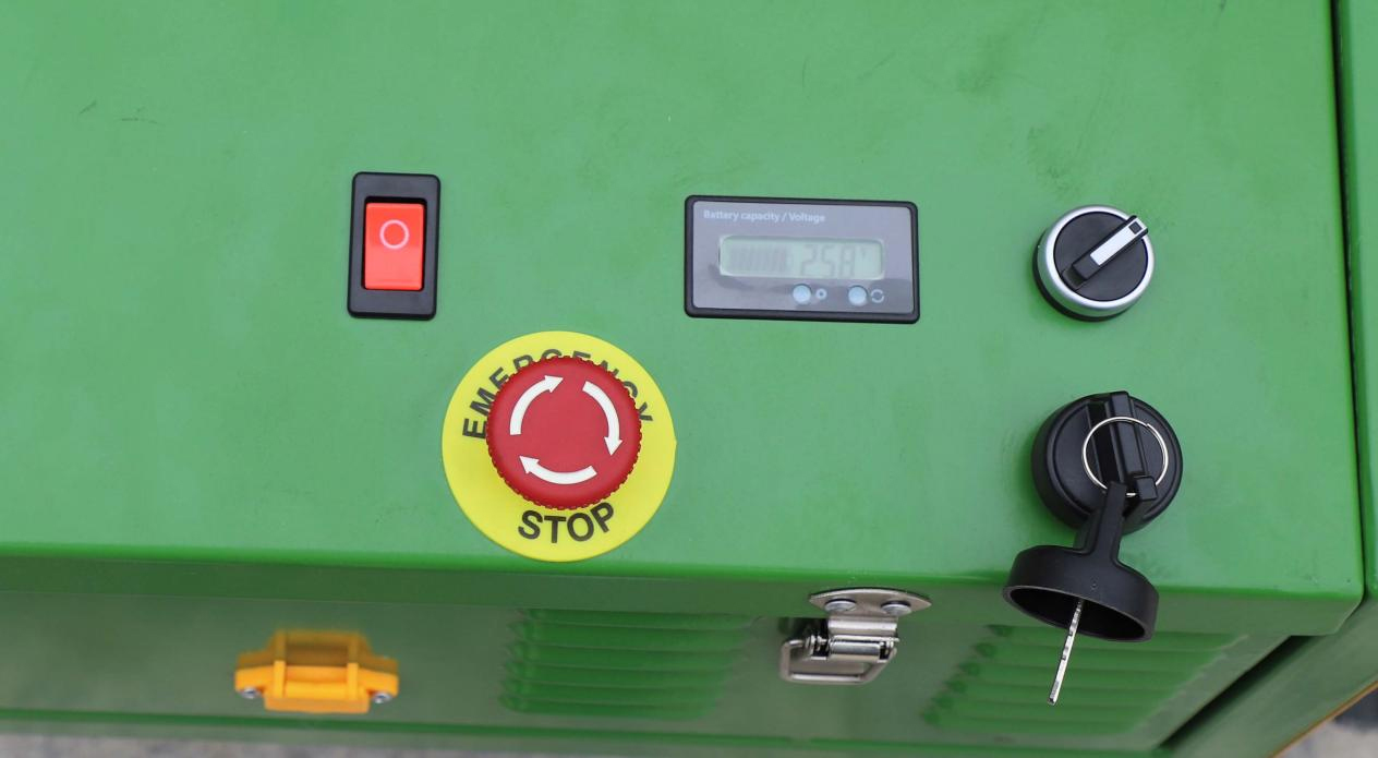 Кусторез с дистанционным управлением