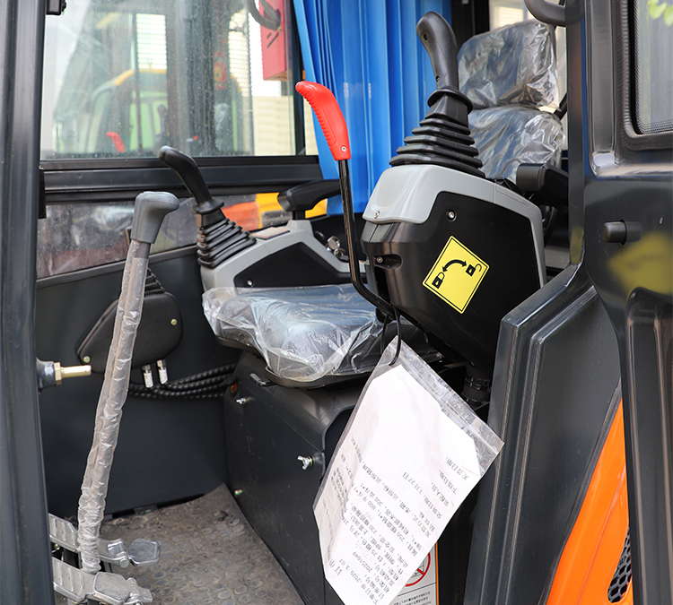 Экскаватор 2,5 т