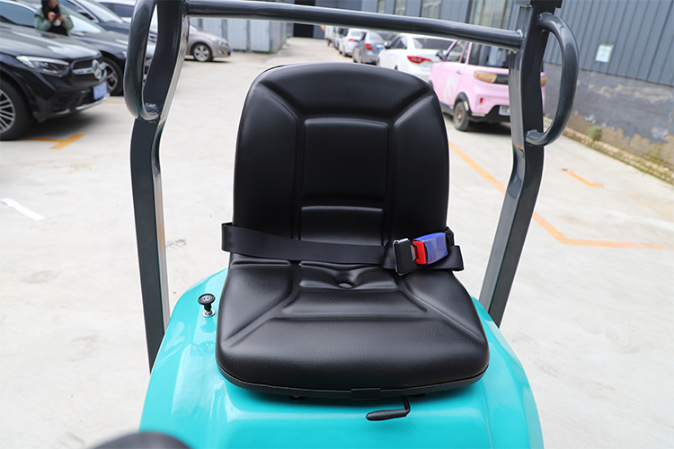 Экскаватор 0,8 тонны Экскаватор 0,8 тонны