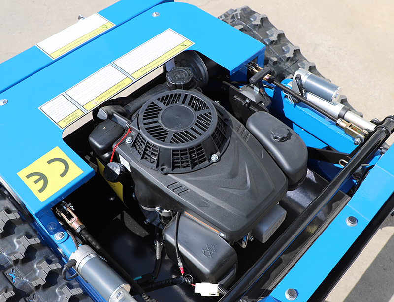 Самоходная газонокосилка.jpg