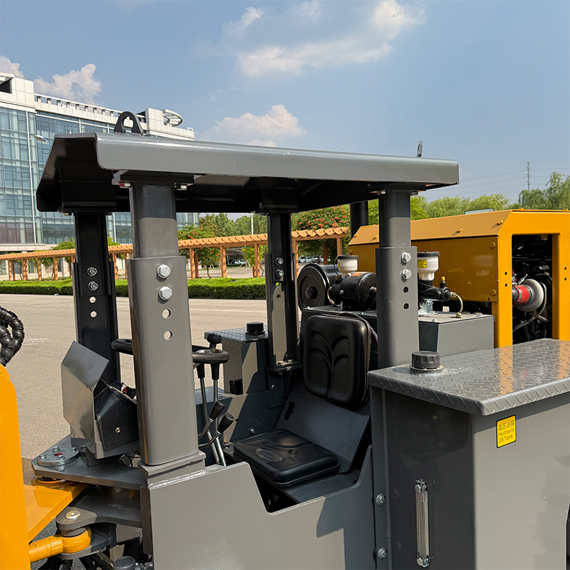 Многоцелевой погрузчик.jpg