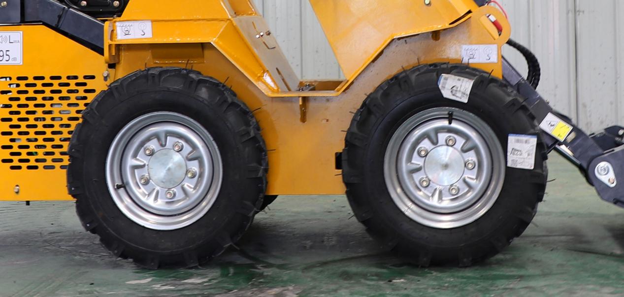 Быстросъемное крепление для мини-погрузчика Быстросъемное крепление для мини-погрузчика