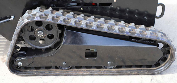 Мини-погрузчик с бортовым поворотом